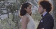 Selena Gómez y Benny Blanco dieron el ‘sí’: Primeras imágenes de su boda