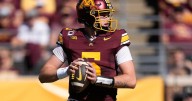 Drake Lindsay's 3 TDs help Minnesota rally past Rutgers 31
