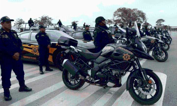 Vehículo de SSP Yucatán golpea a niño que soltó la mano de su mamá para cruzar la calle