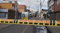 Sicarios en moto asesinaron a un hombre dentro de su vehículo en Bogotá: ¿cómo ocurrió?
