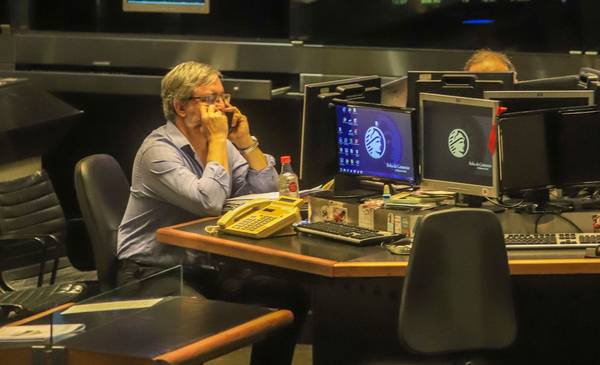 Una sociedad de bolsa anunció una pérdida mayor al 50% de su patrimonio