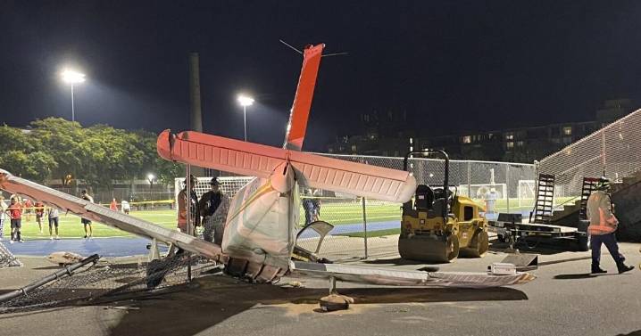 Small plane crashes in Toronto’s Monarch Park, no injuries reported