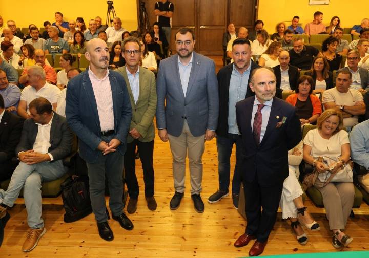 Barbón: «Hay unas 60 iniciativas empresariales dispuestas a invertir 5.000 millones en Asturias»