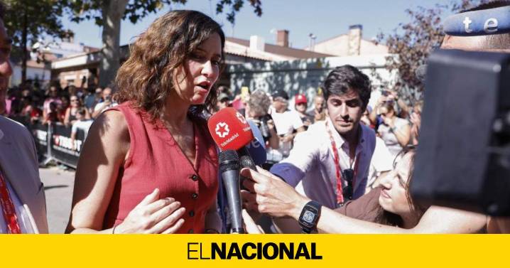 Las reacciones políticas a la cancelación de la Vuelta en Madrid: "Sánchez deja el deporte por los suelos"