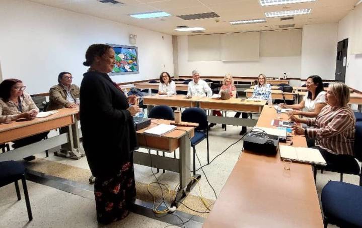 Instalada comisión de validación curricular de la carrera de Psicología Social y Comunitaria