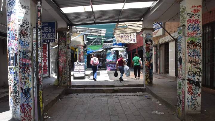 ¿Conoces el Callejón Vudú? El único en León relacionado con la cultura y el espíritu hippie
