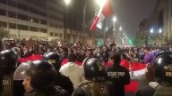"Estamos aquí para proteger nuestro futuro": ciudadanos protestan en el centro de Lima contra la nueva ley de pensiones