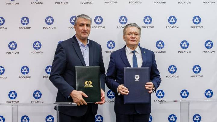 Rusia e Irán firman memorando para la construcción de pequeñas centrales nucleares en el Golfo Pérsico