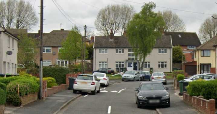 Disorder breaks out in Wednesbury street as robber punches victim after 'trying car door handle'