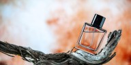 Los nuevos perfumes de mujer y hombre que llegan en septiembre y prometen ser los más buscados del otoño