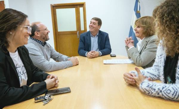 Municipio y la UDC articulan acciones para la creación de un registro de Cuidadores Domiciliarios