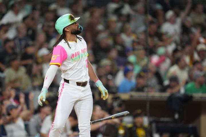 Fernando Tatís Jr. returns from bout with COVID-19 to hit a grand slam in the Padres’ playoff push – Winnipeg Free Press