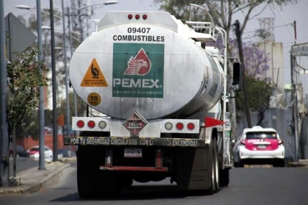 Dan reglas para QR y balizado de transporte de combustible