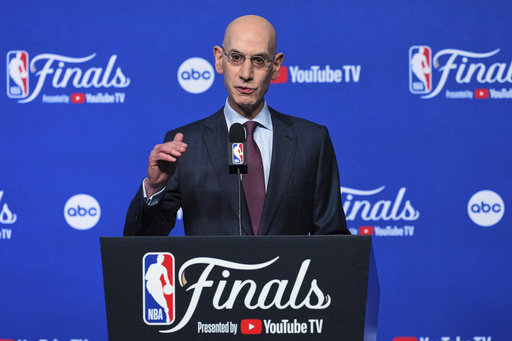 Nueva liga europea de baloncesto podría lanzarse en 2027 o 2028, asegura Silver