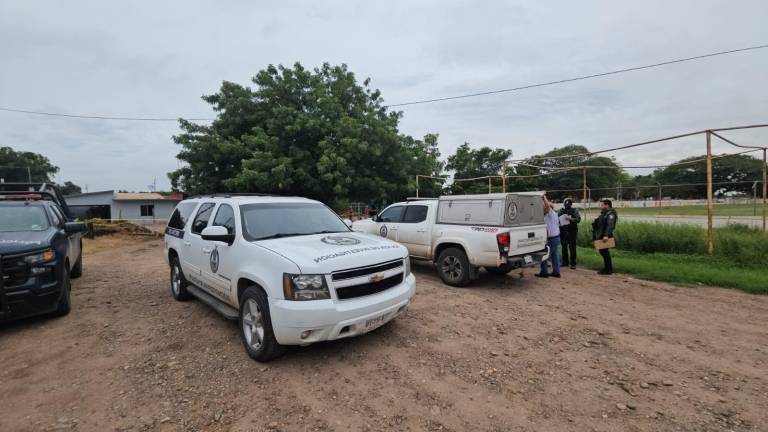 Hallan a hombre muerto por disparos en campo de béisbol de Bachimeto, Navolato