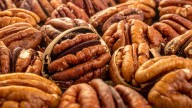 China inicia investigación antidumping sobre nuez pecana importada desde EU y México