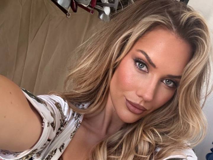 Paige Spiranac teases 2026 calendar with underwear photo
