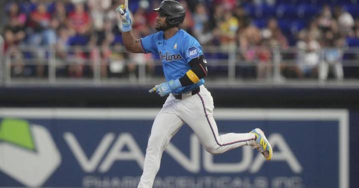 Otto López homers twice, Marlins beat Phillies 5