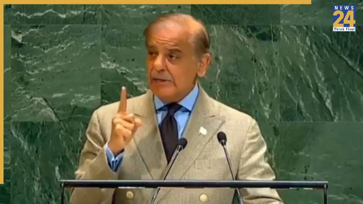 Pakistan PM Shehbaz Sharif Hails Trump As ‘Man of Peace’, Backs US President’s Ceasefire Claim