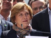 Evelyn Matthei condena ataque a comisaría en Huechuraba: “A los carabineros se los respeta”