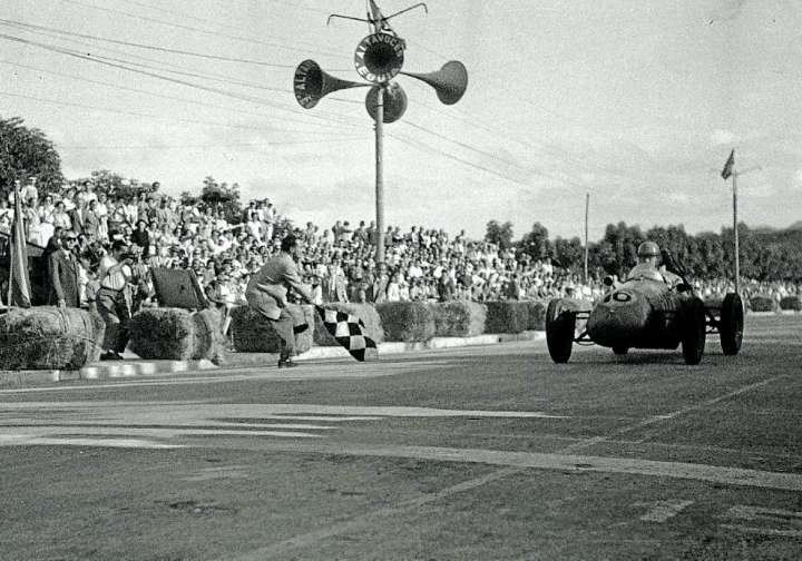 1950 | «Amara olía a Lasarte» y sus bólidos