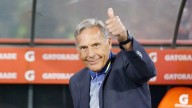 Miguel Ángel Russo seguirá internado en Buenos Aires al menos un día más
