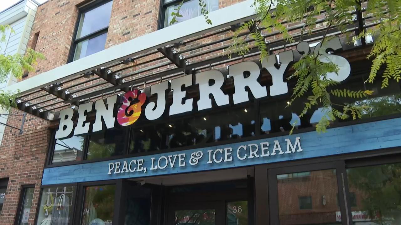 Jerry quits Ben & Jerry's, saying its independence on social issues has been stifled
