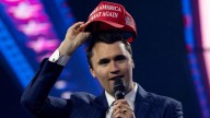 Turning Point, la organización ultra de Charlie Kirk que financia MAGA, ingresa 85 M al año y en cuya gira fue asesinado
