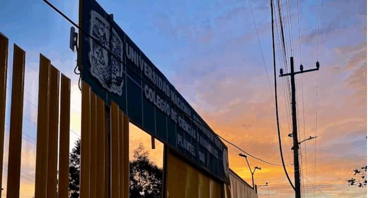 Suspenden clases en planteles de la UNAM por amenazas en internet