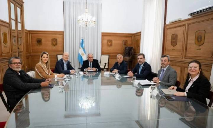 Tras el apoyo de EE.UU, el Gobierno reflota el Consejo de Mayo