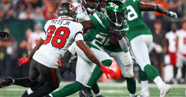 Jets open as Week 3 underdogs vs Buccaneers
