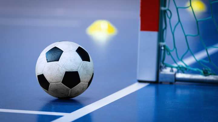Conmoción en el mundo del futsal: portero falleció tras atajar un penal en un torneo local al noreste de Brasil