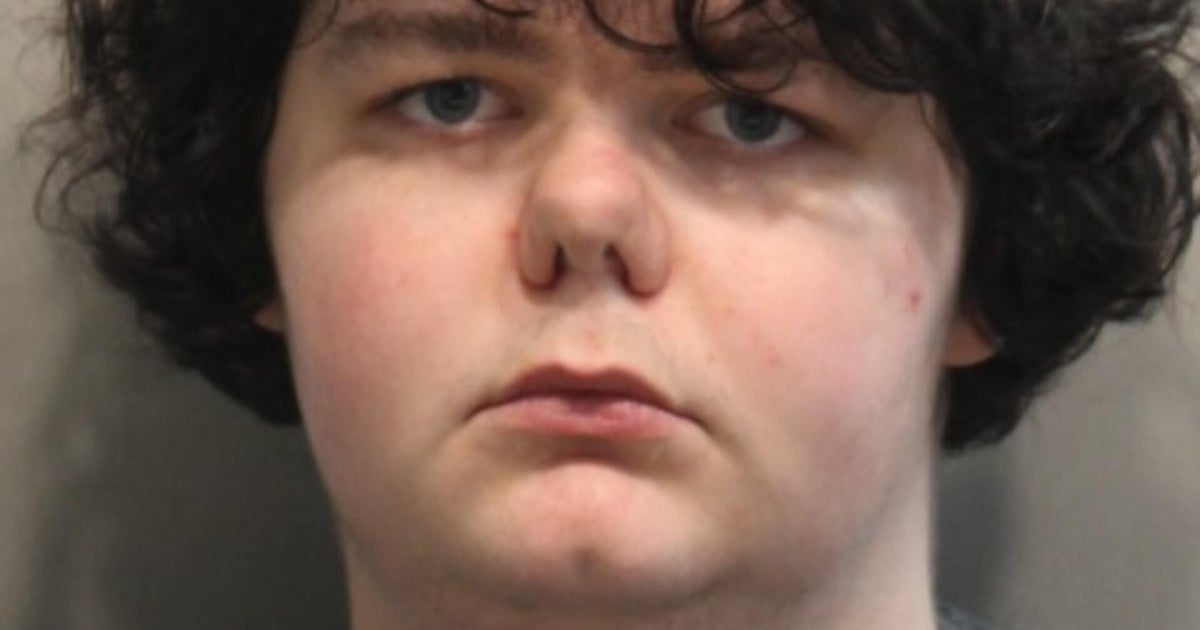 18-year-old threatened school shooting in Massachusetts and had 3D printer capable of making gun, DA says