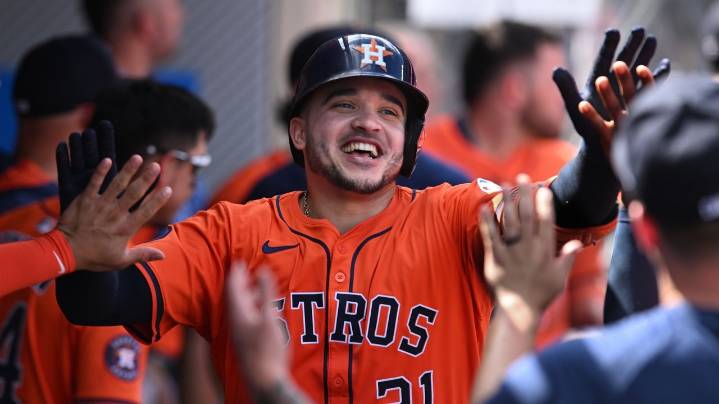 Astros hit four homers in season