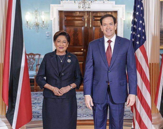 EEUU y Trinidad mantienen acuerdo para frenar beneficios de Maduro con gas natural
