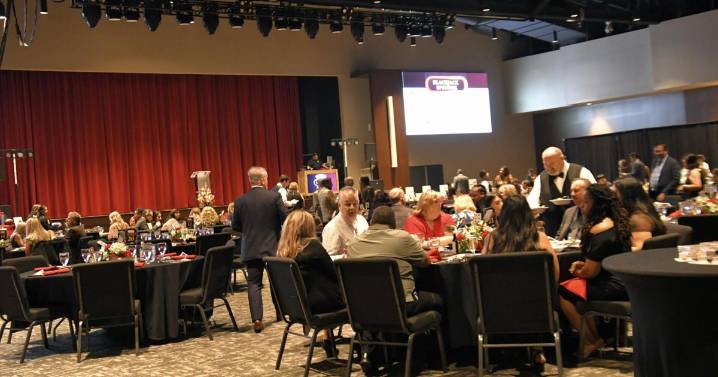 A Good Bet: Casino Royale held for Sierra View