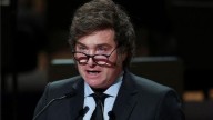 Javier Milei encabeza una reunión de urgencia con su gabinete mientras los diputados votan en el Congreso