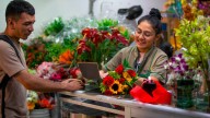 Día de Amor y Amistad en Antioquia: ¿cuánto gastarán las personas y qué están comprando de regalo?