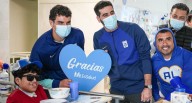 Alianza Lima llevó alegría y regalos a los niños del hospital Guillermo Almenara