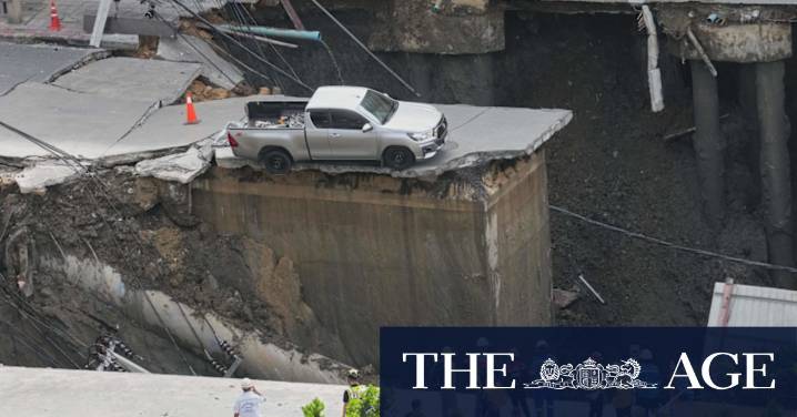 Bangkok sinkhole: Dramatic footage shows road collapse in Thai capital