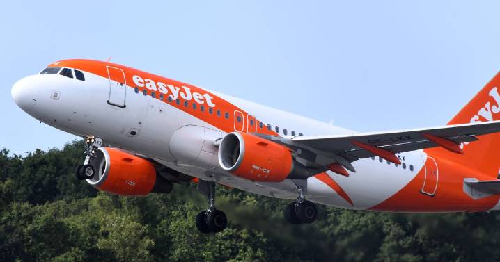 EasyJet passenger dies on Lanzarote flight as plane crew issues distress signal