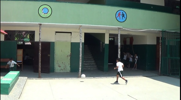 “No es posible que nuestros hijos sigan estudiando en condiciones horribles”: Institución Educativa Germán Tejada, no puede esperar más