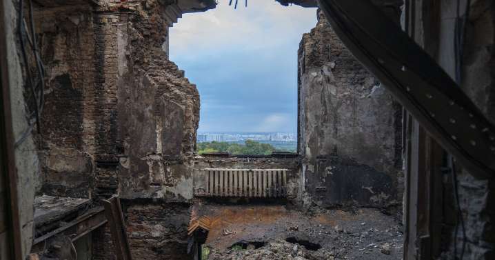 Russia hits government building in largest strike of the war against Ukraine