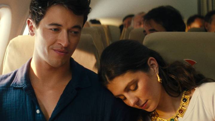 Netflix's People We Meet On Vacation Gets First Teaser Trailer