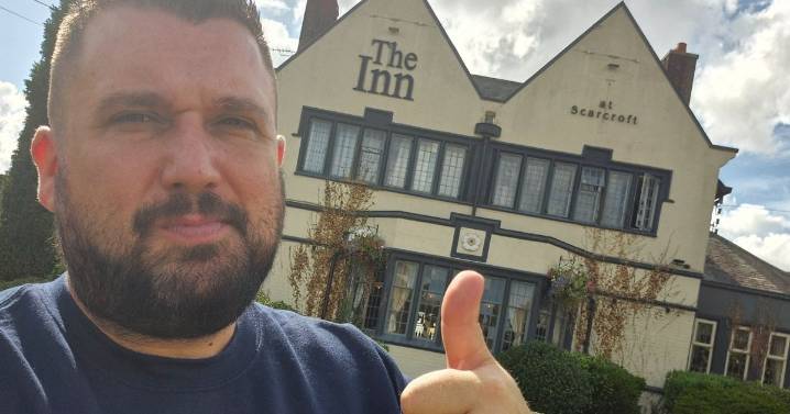 Man visits 21 Leeds pub in a single day - and rates one boozer a 10/10