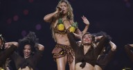 Karol G conquistó en seis minutos con su Tropicoqueta a 47.627 aficionados de la NFL en Brasil