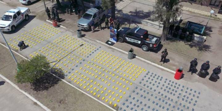 Atraparon en Santiago del Estero a dos hombres con más de 500 kilos de cocaína, valuada en 4 millones de dólares