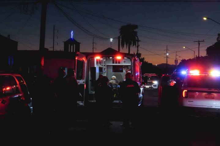 Agreden a mujer a un costado de escuela primaria en Mexicali