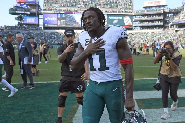 Deadspin | Nick Sirianni: A.J. Brown ‘wants to contribute’ to Eagles, not leave