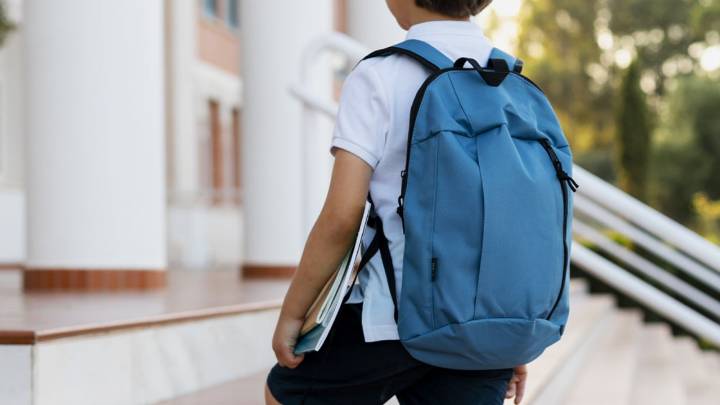 Padres reclaman a un colegio quebrado los dibujos que hicieron sus hijos y el centro responde exigiéndoles 2.000 euros